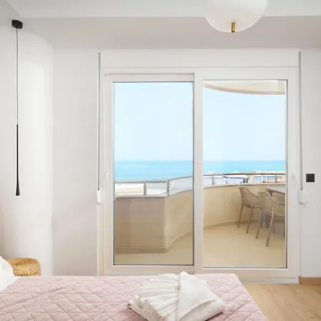 Niki Seaview Haven Apartment *